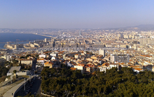 Vue du port et du centre ville 